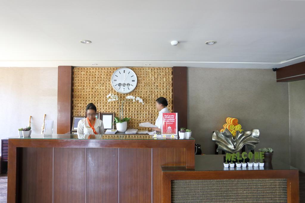 Zen Rooms Legian Dewi Sri Kuta Lombok Esterno foto