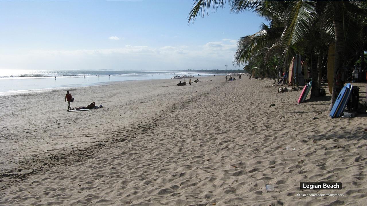 Zen Rooms Legian Dewi Sri Kuta Lombok Esterno foto